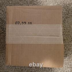 1923-2008 Old Yankee Stadium Used Grass/Sod with Display Case Steiner NEW SEALED