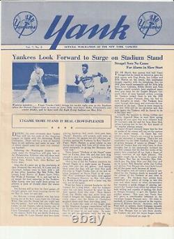 1952 TOTTENHAM HOTSPURS v MANCHESTER UNITED @ Yankee Stadium, New York YANK Iss