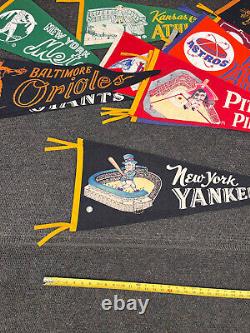 1960 vintage New York Yankees 29 baseball felt pennant antique old ball stadium