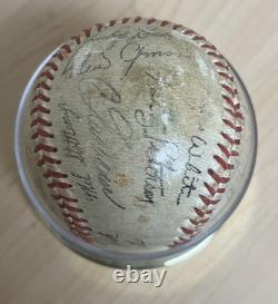 1962-63 Vintage New York Yankees Team Signed Baseball FACSIMILE STADIUM SOUVENIR