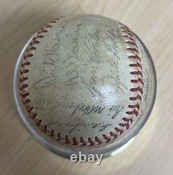 1962-63 Vintage New York Yankees Team Signed Baseball FACSIMILE STADIUM SOUVENIR