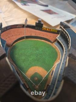 1996 Danbury Mint Yankees Stadium In Box W. /papers. #d3240. Rare
