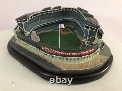 1998 MLB New York Yankees Porcelain Stadium (Replica) Danbury Mint NEW