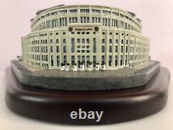 1998 MLB New York Yankees Porcelain Stadium (Replica) Danbury Mint NEW