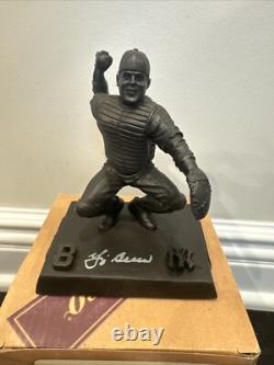 2005 Yogi Berra Autograph, Hormel Dilusso Deli Statue