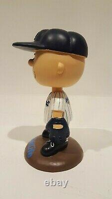 2013 New York Yankees Peanuts Charlie Brown Bobblehead Sga Nib Nice