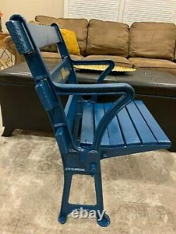 AUTHENTIC 1923 NEW YORK YANKEE STADIUM SEAT CHAIR WithBRASS PLAQUE RUTH MANTLE