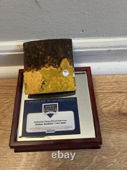 Auth Yankee NYY Stadium Foul Pole Steiner