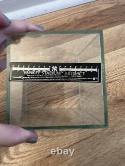 Auth Yankee NYY Stadium Foul Pole Steiner