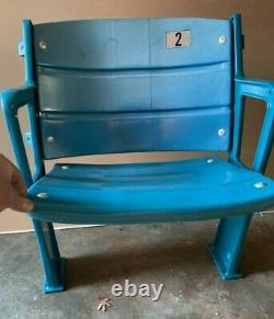 Authentic Yankee Stadium Seat Mlb Holo. New York Yankees #2 Derek Jeter