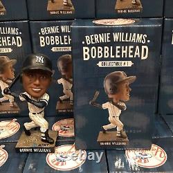 Bernie Williams & Tino Martinez New York Yankees Bobblehead Statue Figurine SGA