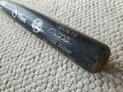 DEREK JETER Bat Day 2002 New York Yankees Stadium Louisville Slugger DAMAGED BAT