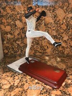DEREK JETER Danbury Mint NEW YORK YANKEES MLB Statue Figure with COA Stadium