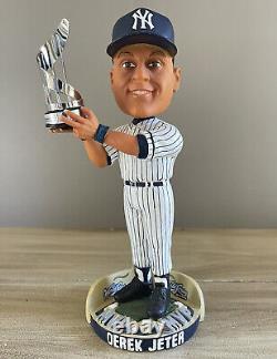 DEREK JETER New York Yankees 2000 MLB World Series MVP Trophy Bobblehead NIB