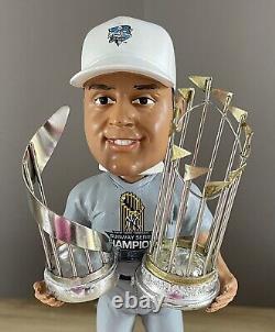 DEREK JETER New York Yankees 2000 WORLD SERIES Champ & MVP Trophy Bobblehead NIB