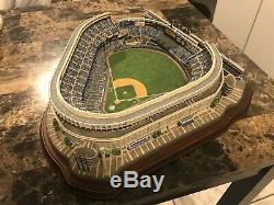 Danbury Mint Deluxe Night Game At Yankee Stadium Lit Replica Statue New York