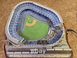 Danbury Mint NY Yankees Stadium Replica Model MLB 2003 Pre Owned FREE SHIPPING