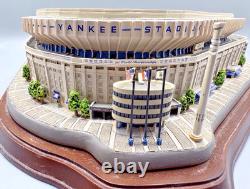 Danbury Mint NY Yankees Stadium Replica Model MLB 2003 Pre Owned FREE SHIPPING