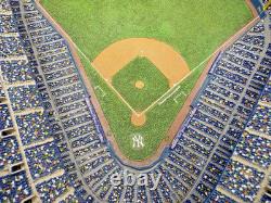 Danbury Mint NY Yankees Stadium Replica Model MLB 2003 Pre Owned FREE SHIPPING