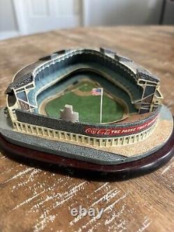 Danbury Mint Old Yankee Stadium Baseball Replica New York Yankees MIB