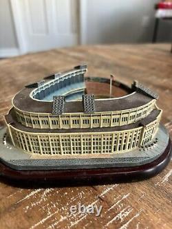 Danbury Mint Old Yankee Stadium Baseball Replica New York Yankees MIB