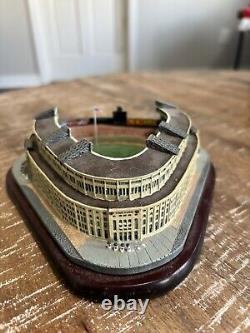 Danbury Mint Old Yankee Stadium Baseball Replica New York Yankees MIB