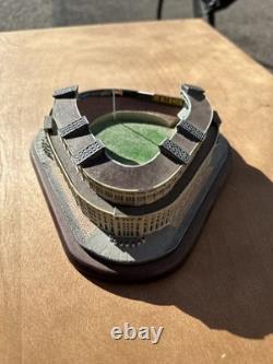 Danbury Mint Old Yankee Stadium Replica Model Baseball MLB New York Yankees
