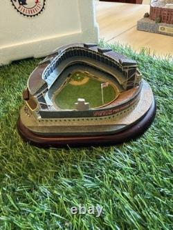 Danbury Mint Original Yankee Stadium MLB Stadium Replica New York Yankees
