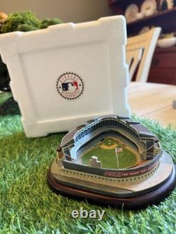 Danbury Mint Original Yankee Stadium MLB Stadium Replica New York Yankees