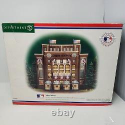 Department 56 58923 Yankee Stadium Christmas in the City New York IOB withLight
