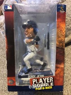 Derek Jeter 2009 New York Yankees Bobblehead Yankee Stadium Inaugural Season