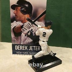 Derek Jeter Final Season Retirement NY Yankees SGA 2014 Statue Figurine NIB