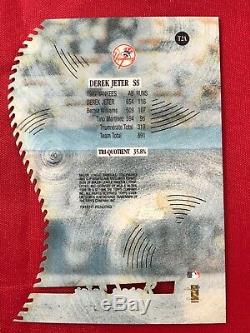 Derek Jeter HOF New York Yankees 1998 Stadium Club Triumvirate Card #T2A NM-MT