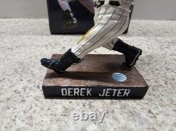 Derek Jeter New York Yankees MLB 2013 SGA Bobblehead NIB