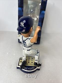 Forever Collectibles Stadium Exclusive Ny Yankees Jorge Posada Bobblehead 2008