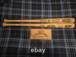 Louisville Slugger Yankees Yankee Stadium 2009 Commemorative Bat Set with Stand