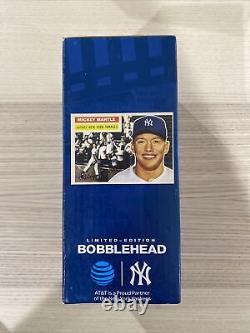 Mickey Mantle Bobblehead 2016 New York Yankees collectible #2 Yankee Stadium NIB