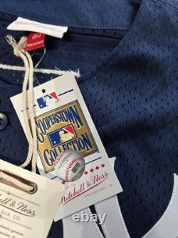 Mitchell &Ness New York Yankees Stadium 75th Anniversary Derek Jeter Jersey Size