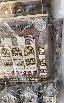 NEW Department 56 Yankee Stadium Christmas In The City Series New York 56.58923