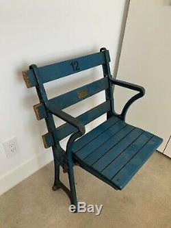 NEW YORK YANKEES STADIUM SEAT from 1973 RENOVATION HOUSE THAT RUTH BUILT