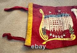 NEW YORK YANKEES- VINTAGE (1940-50'S) TEAM PENNANT (7 x 24) YANKEE STADIUM