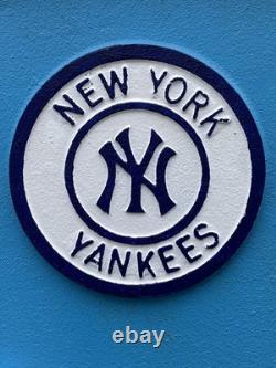 NY Yankees 1970's Game Used Stadium Seat #4 Blue American Seating PAT 3111344