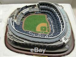 New Danbury Mint 2009 World Series Champions New York Yankees Lighted Stadium