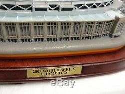 New Danbury Mint 2009 World Series Champions New York Yankees Lighted Stadium