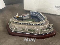 New Danbury Mint Old Yankee Stadium New York MLB Replica Model Statue Ballpark