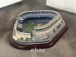 New Danbury Mint Old Yankee Stadium New York MLB Replica Model Statue Ballpark