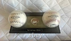 New York Yankees 2008 Final Season Yankee Stadium Louisville Slugger Bat & Balls