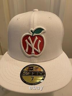 New York Yankees 59fifty fitted cap Apple size 7 1/4 Yankee Stadium Patch