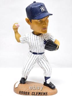 New York Yankees Crystal Snowman 10 Players Set And Piece of Concrete Stadium