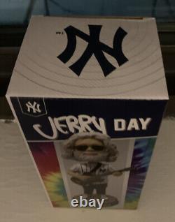 New York Yankees Jerry Garcia Bobblehead 2022 Sga In Hand Grateful Dead Nib